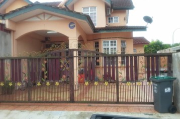 Double Storey Corner at Ulu Tiram