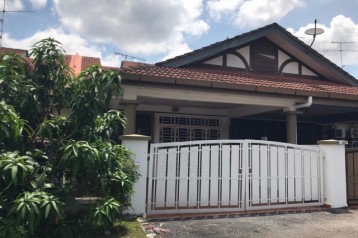 SINGLE STOREY  TERRACE,TAMAN IRIS PARK, INDAHPURA, KULAI.