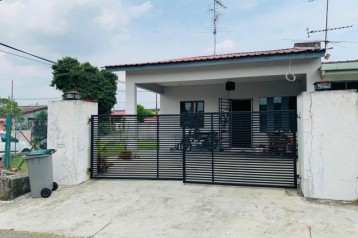 TAMAN TUN AMINAH SINGLE STOREY LOW COST CORNER